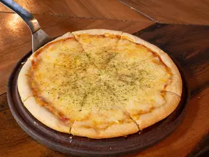 Pizza muzzarella