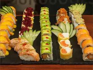 Combinado de sushi 45 piezas