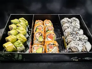 Mix salmon, langos, kanikama
