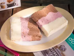 Postre tricolor (9 unidades)