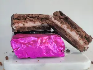 Alfajor premium keto frambuesa