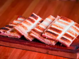Miga tostado con jamón y queso