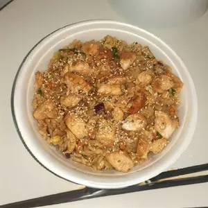 Yakimeshi De Langostinos