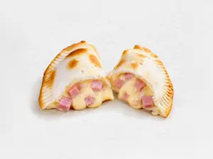 Empanada de jamón y queso