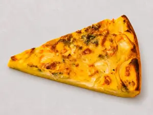 Fainá con cebolla y roquefort