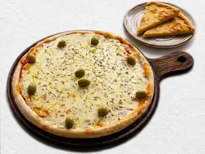 Pizza de muzza + 2 fainá común