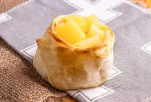 Canastita de jamón y ananá