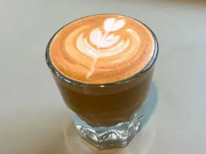 Americano cortado 6 oz (chico)