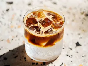 Espresso tonic