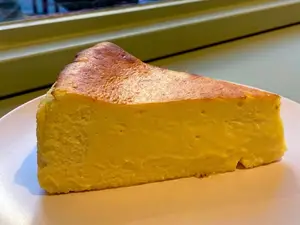 Porción torta vasca