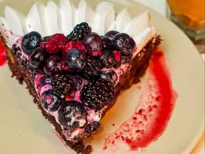 Torta anna + café a elección