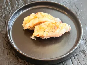 Nigiri de langostinos