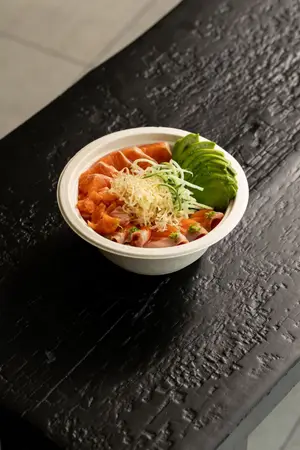 Chirashi todo trucha