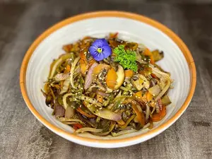 Vegan wok