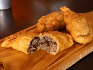 3 empanadas de osobuco