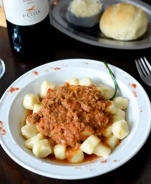 ñoquis Con Bolognesa