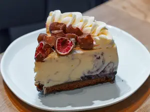 Porcion de cheesecake franui