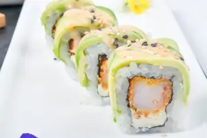 Dragon Roll x 4 piezas