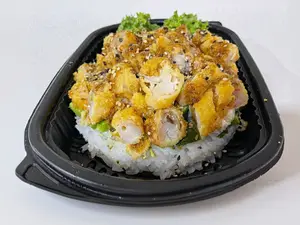 Ebi Furai Salad Clásica