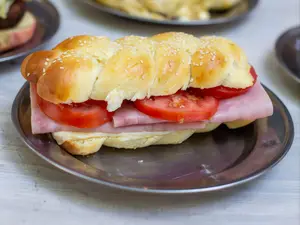 Jalá clásica tomate y queso
