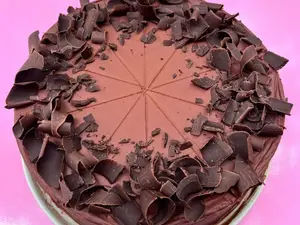 Porcion torta puro chocolate