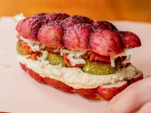 Sándwich jalá Falafel (vegano)