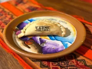 Empanada de carne a cuchillo (con papa)