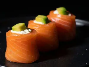 Geishas de salmón 3u