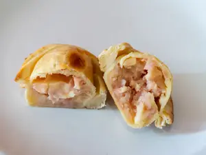 Empanada de Jamón y Queso