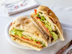 Sándwich de milanesa completa