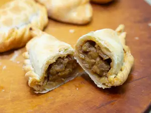 Empanada De Carne Picantes