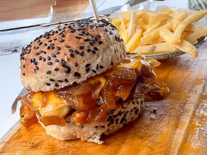 CARAMEL BURGA