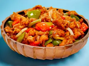 Pollo saltado agridulce