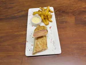 Wrap tostado Jamon y cheddar