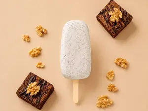 Paleta de brownie keto