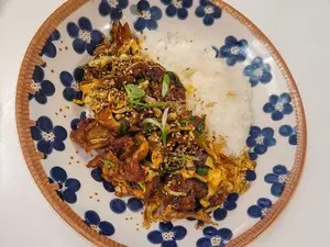 Jeyuk bowl