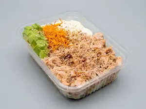 Ensalada de salmón grill