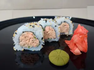 Salmon salad roll - 5 unidades