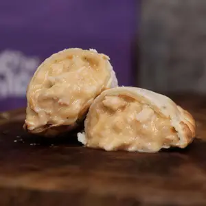 Empanada de pollo y cheddar