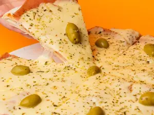 Pizza Con Jamón Grande