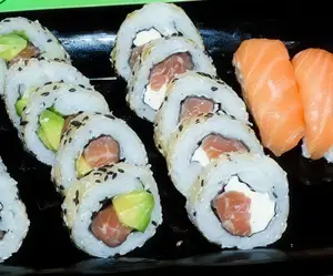 Samurai salmón x 20 piezas