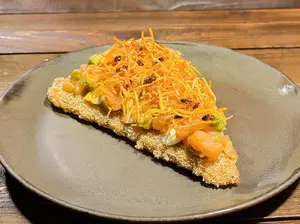 Pizza salmón batata y maracuyá