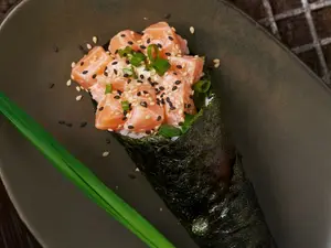Temaki de Salmón