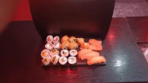 Tabla todo salmon - 24 piezas