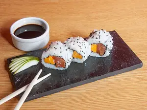 Cheddar ahumado roll