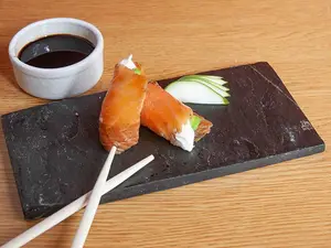 Geishas salmón ahumado 6u