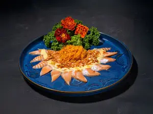 Tiradito de salmón