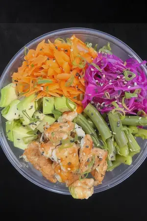 Poke pollo crispy