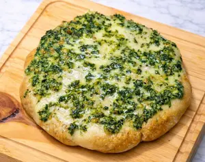 Pizza proteica pesto & nueces