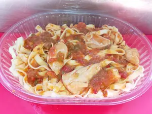 Spaghetti salsa con pollo
